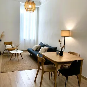  Appartamento Cozy One Bedroom Apartment-city Center